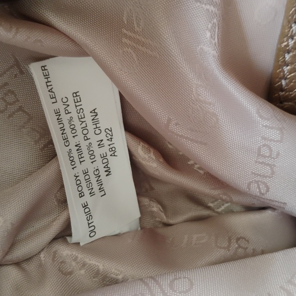 Tignanello Gold Leather Shoulder Bag - Picture 9 of 15